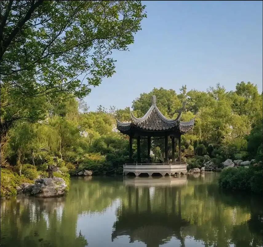 绵竹半雪餐饮有限公司